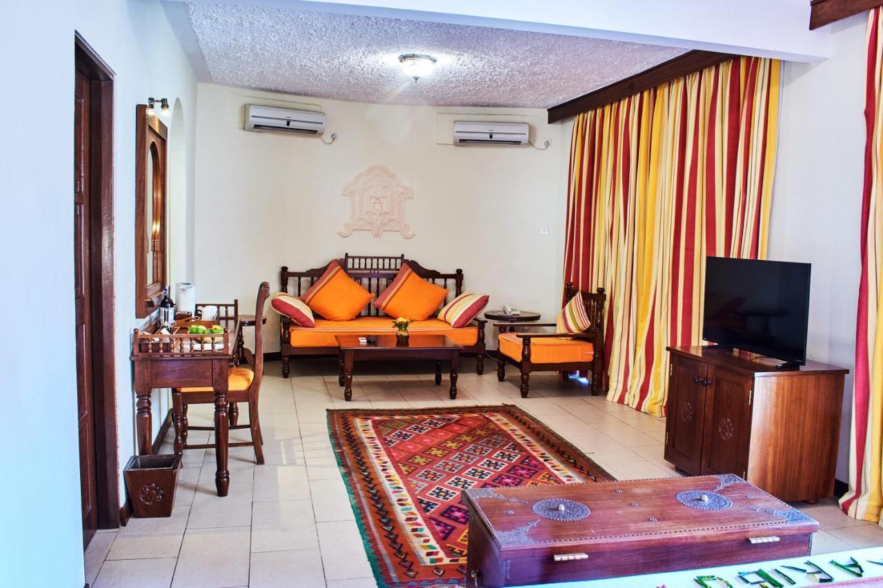 Neptune Village Beach Resort & Spa Galu المظهر الخارجي الصورة