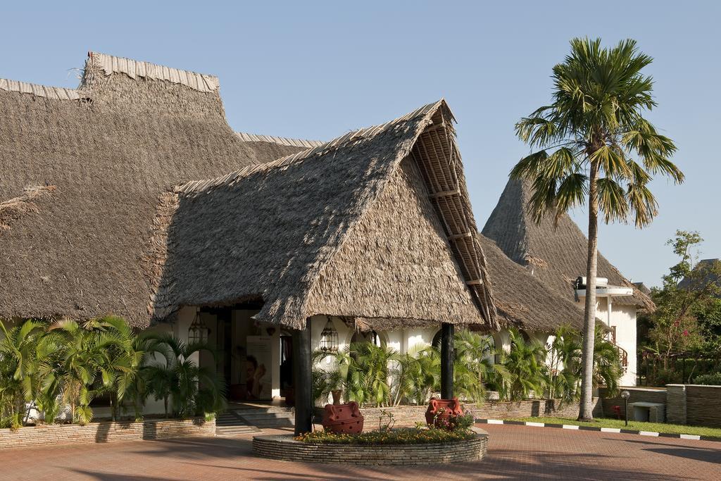 Neptune Village Beach Resort & Spa Galu المظهر الخارجي الصورة
