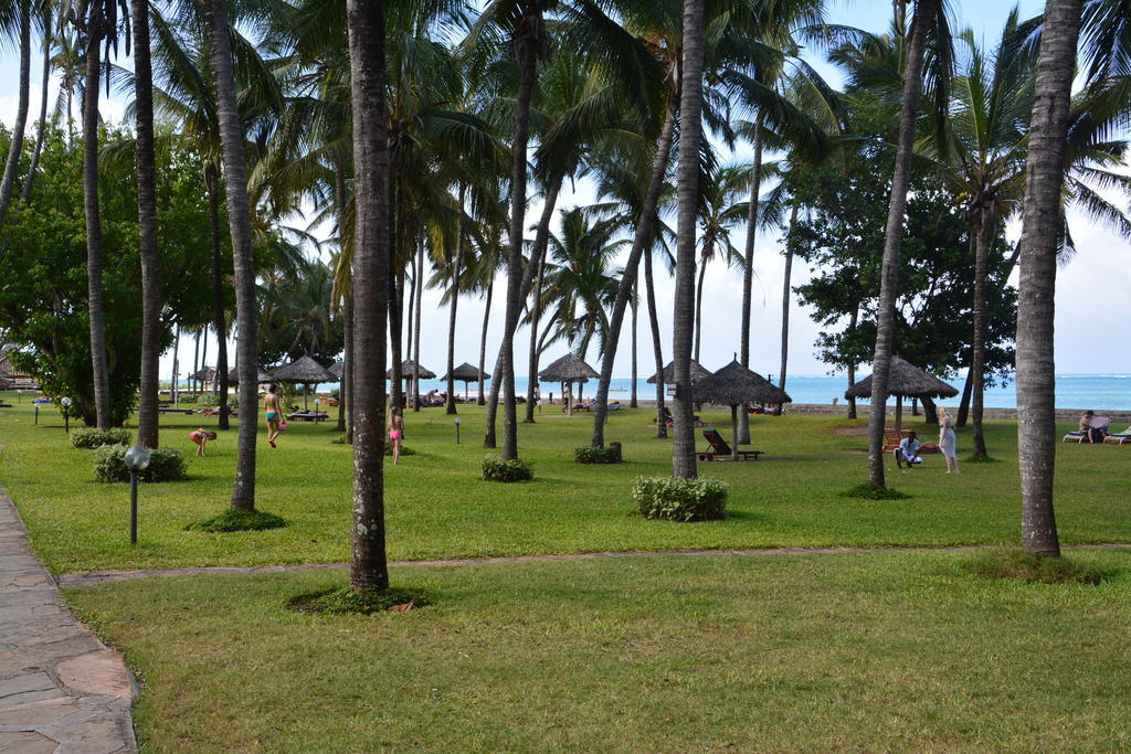 Neptune Village Beach Resort & Spa Galu المظهر الخارجي الصورة