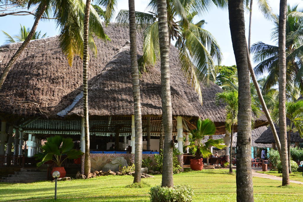 Neptune Village Beach Resort & Spa Galu المظهر الخارجي الصورة