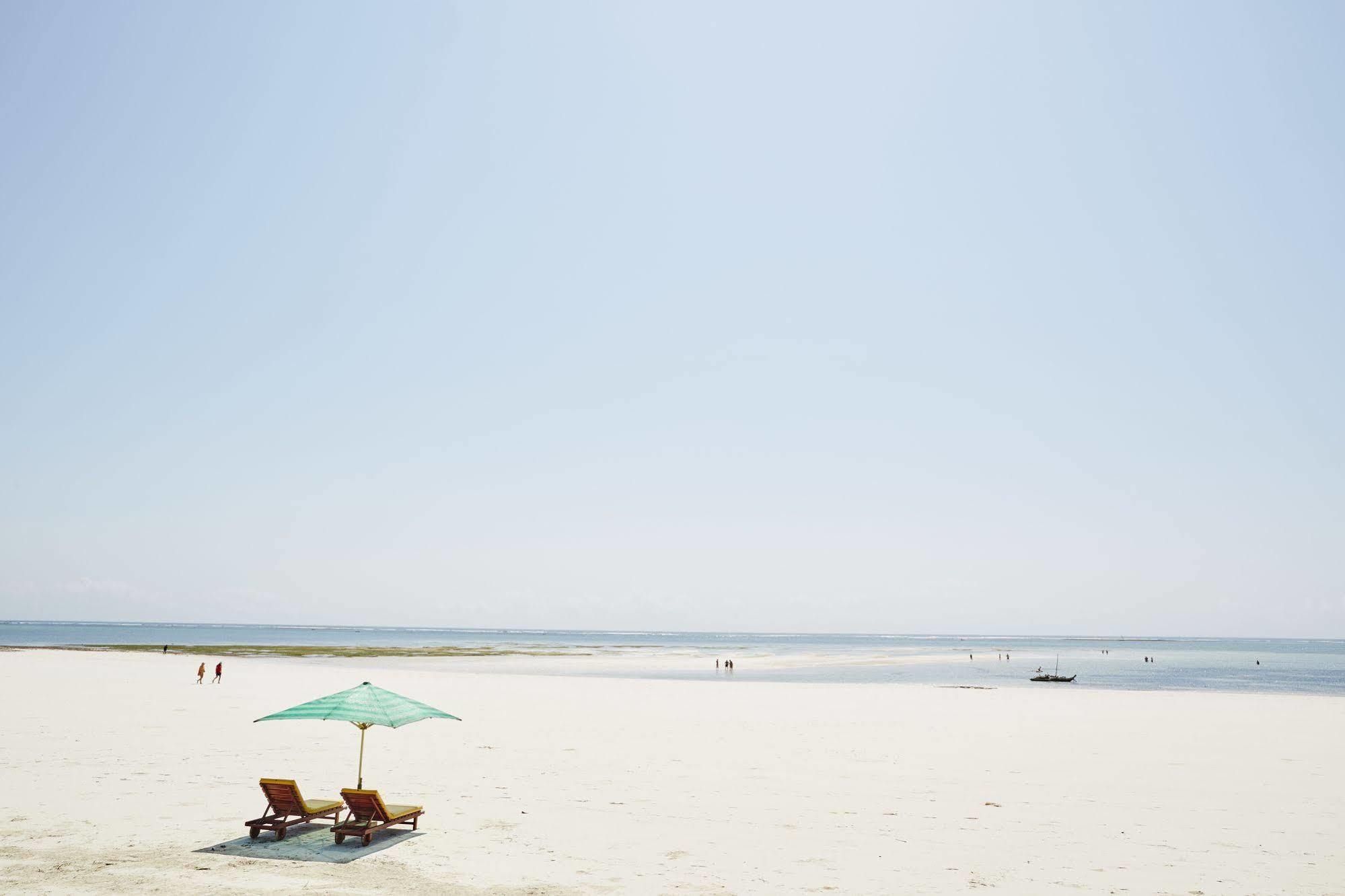 Neptune Village Beach Resort & Spa Galu المظهر الخارجي الصورة